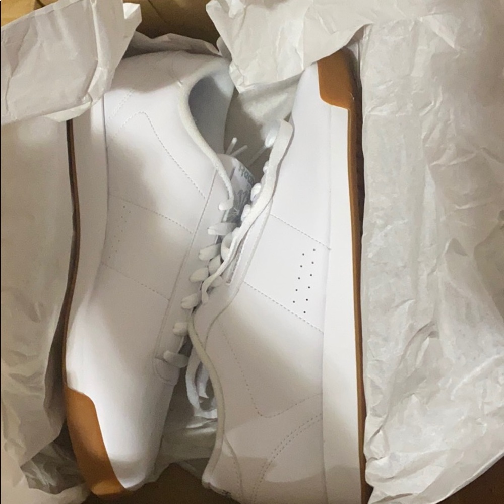 White/ Gum Reebok’s - Picture 3 of 4